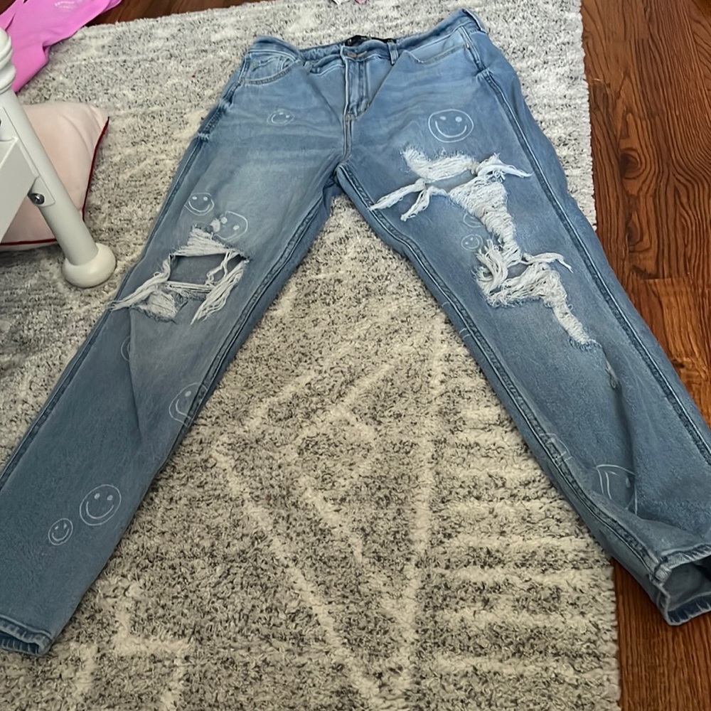 smiley jeans